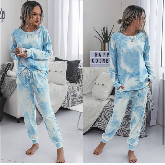 Blue Tie Dye Lounge Set - Picture 3 of 4